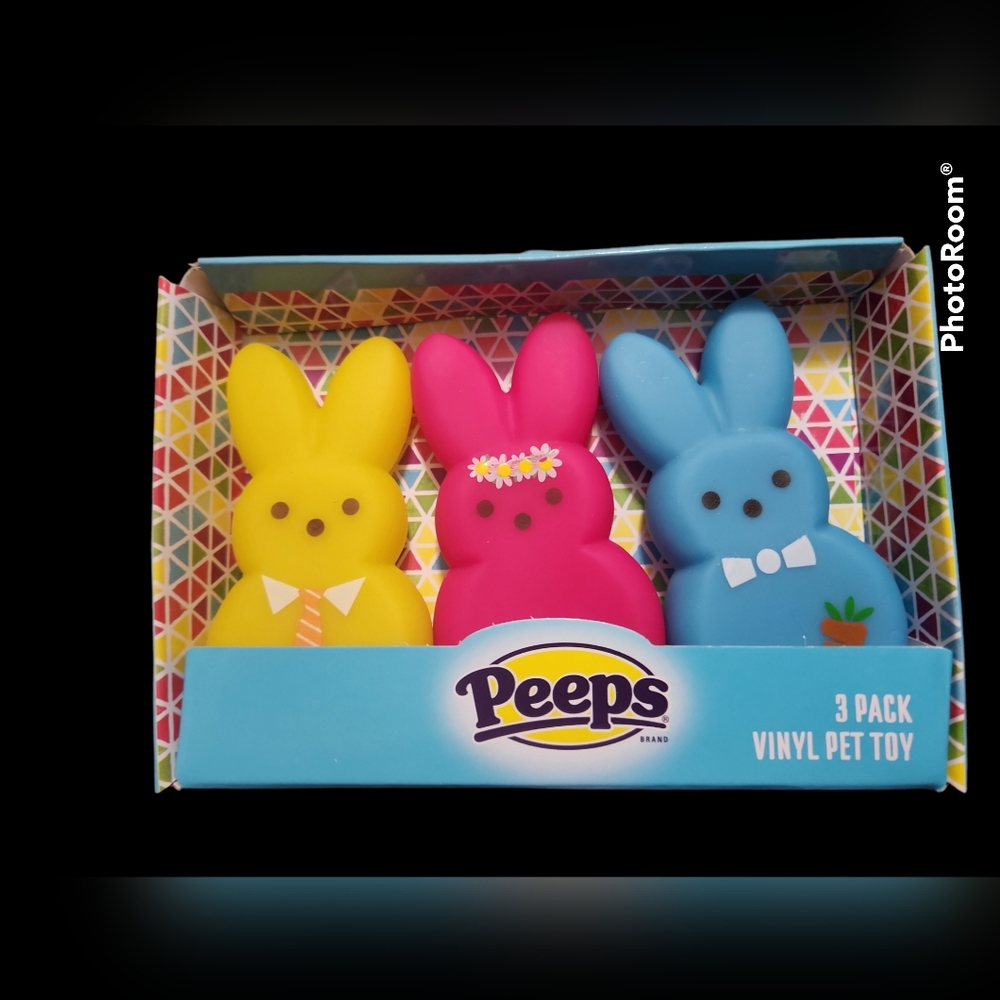 New Peeps Dress Up Bunnies 3 Pack Vinyl Pet Toys With Squeakers